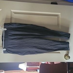 Torrid cropped leggings, size 1